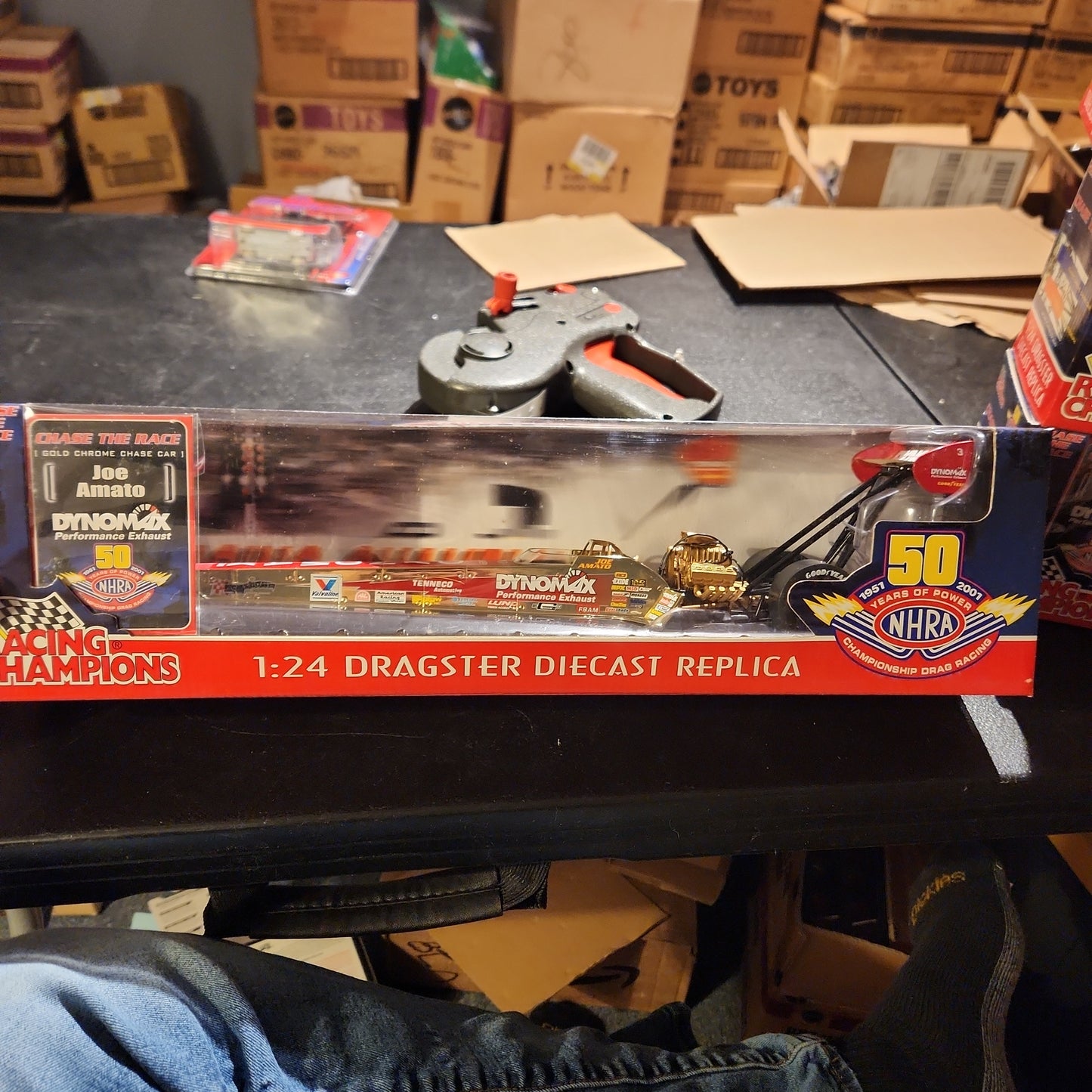 Ertl Racing Champions NHRA GOLD Joe Amato Dynomax Dragster 1:24 Chase The Race