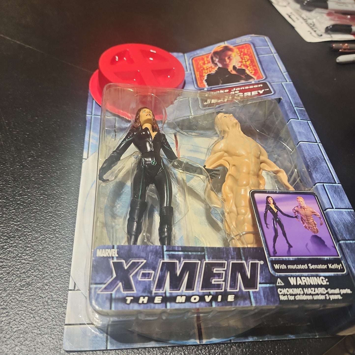 Figura de acción MIP 2000 X-MEN LA PELÍCULA - FAMKE JANSSEN COMO JEAN GREY TOY BIZ