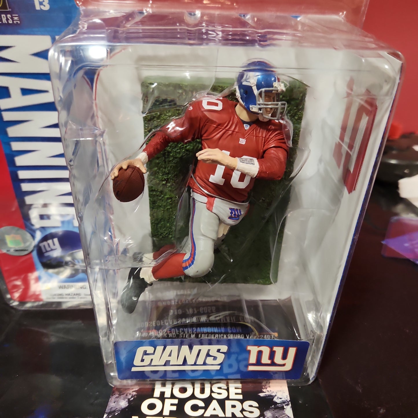 McFarlane ELI Manning Series 13 2006 New York Giants #10 NIP. RED Jersery RARE