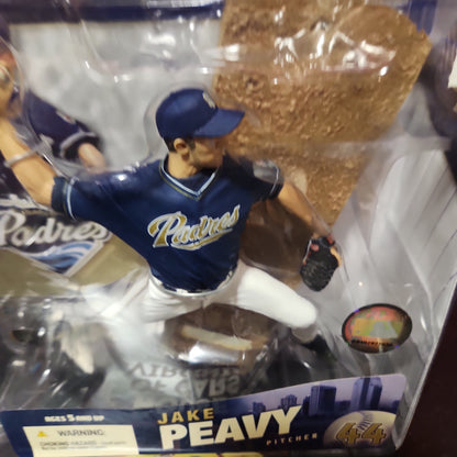 McFarlane 2006 Jake Peavy San Diego Padres MLB Serie 16 (pieza de camiseta azul)