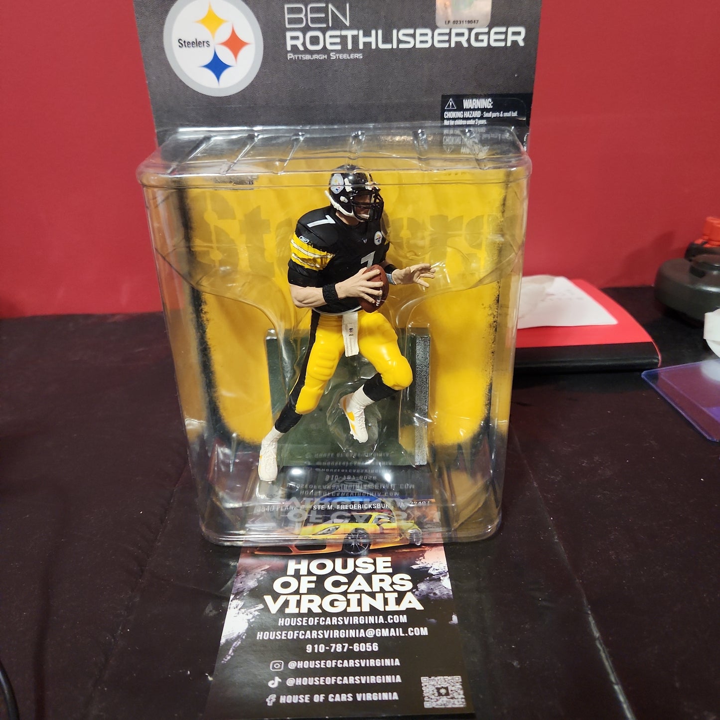 FIGURA DE ACCIÓN DE BEN ROETHLISBERGER DE LOS ACERO DE PITTSBURGH DE LAS LEYENDAS DE LA NFL DE McFARLANE