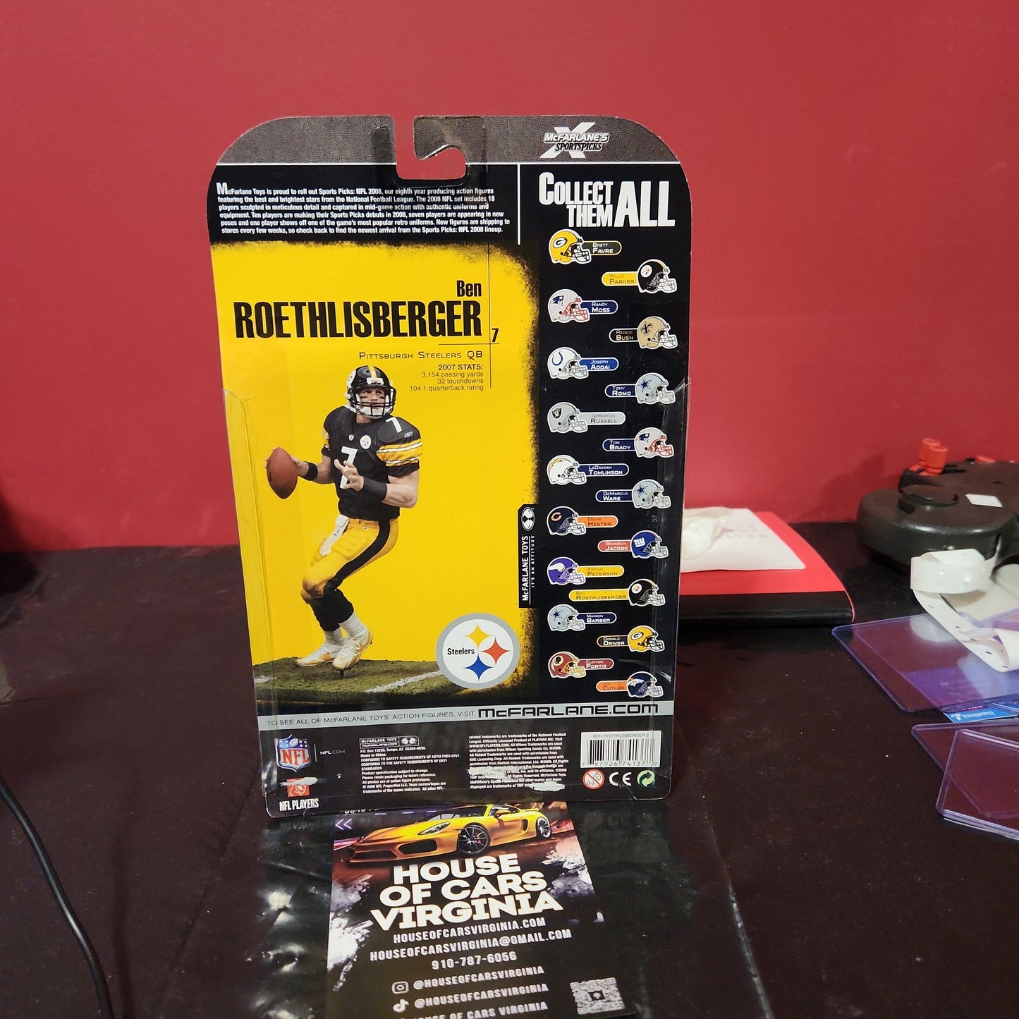 FIGURA DE ACCIÓN DE BEN ROETHLISBERGER DE LOS ACERO DE PITTSBURGH DE LAS LEYENDAS DE LA NFL DE McFARLANE