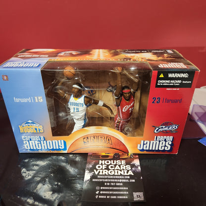 2004 McFarlane Lebron James y Carmelo Anthony Cavaliers/Nuggets Juego de cajas de 2 paquetes