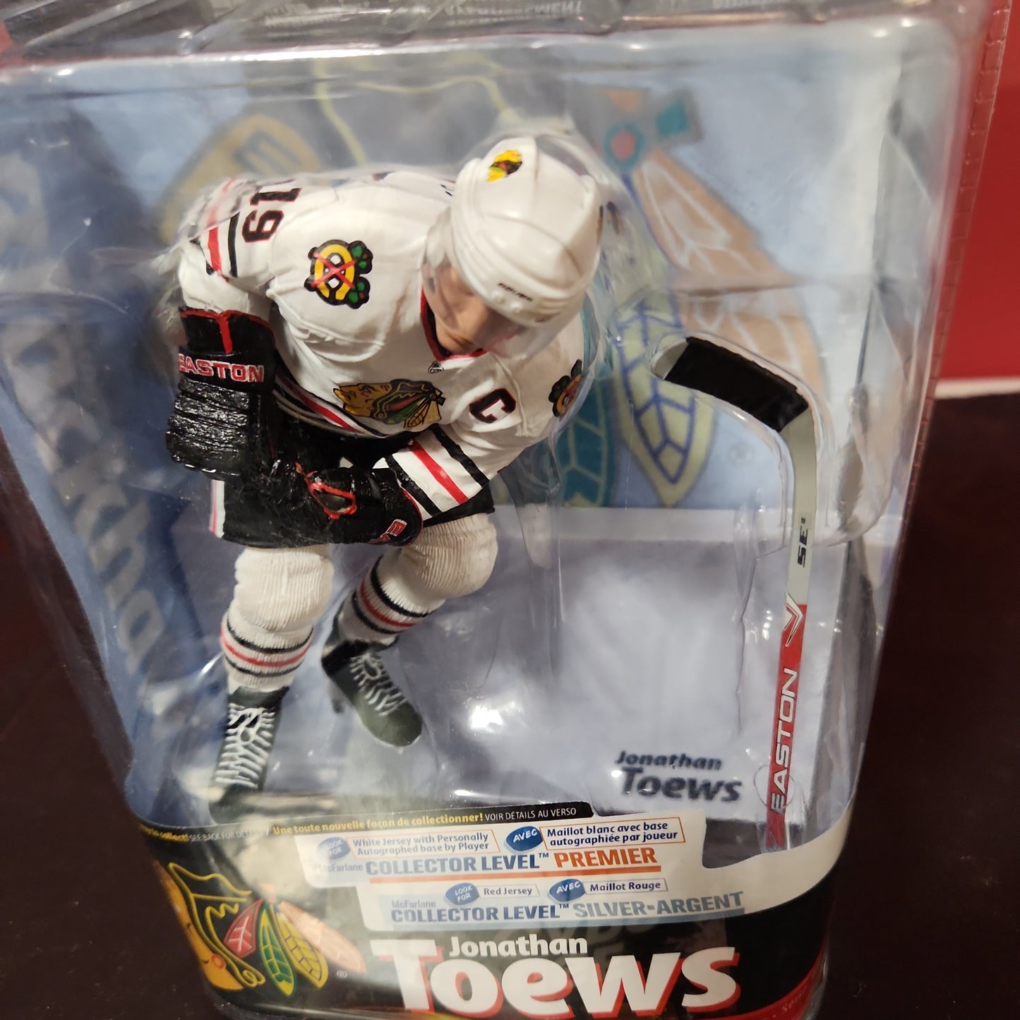 NHL Jonathan Towes Figura de acción Chicago Blackhawks # 19 2010 McFarlane NUEVO