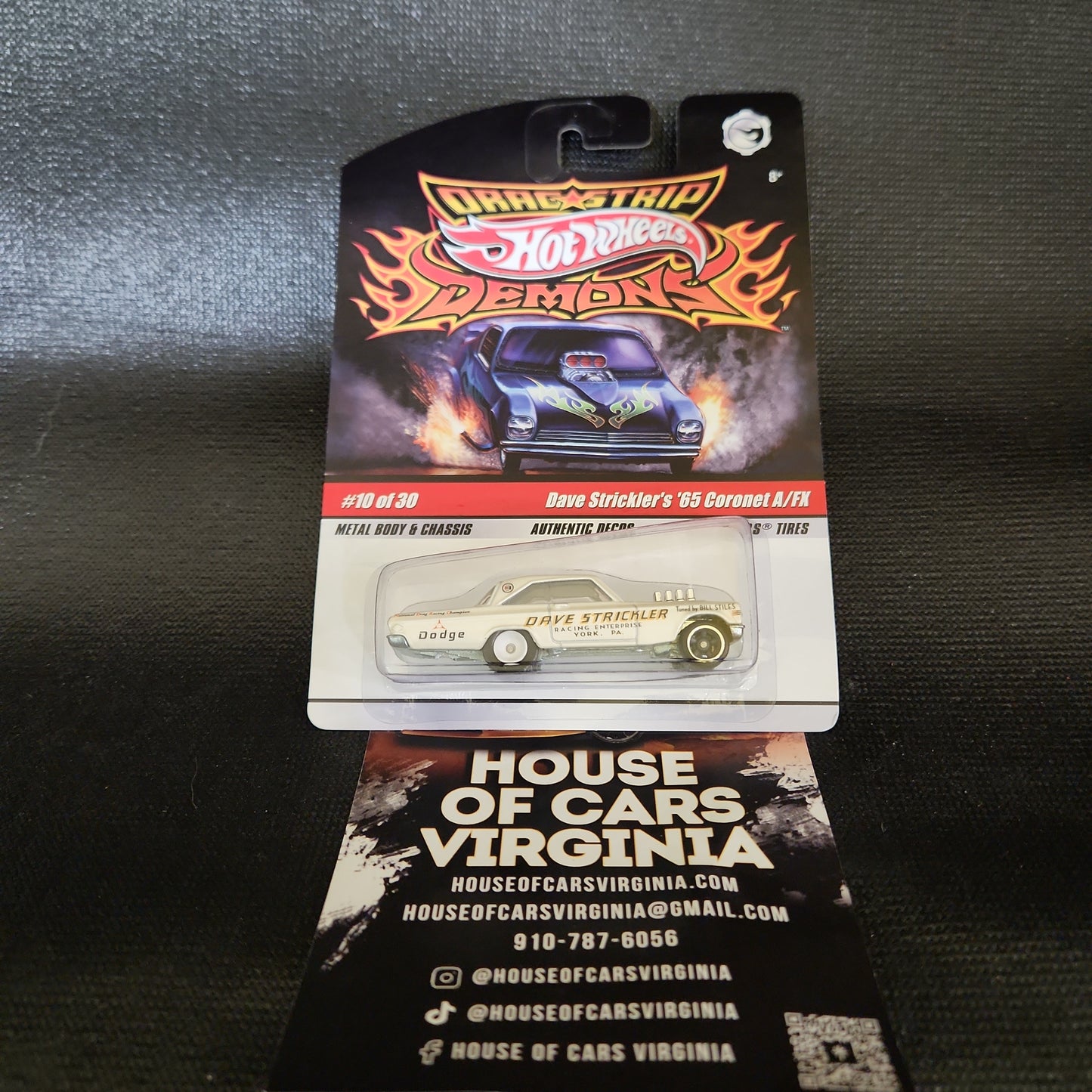 Hot Wheels Drag Strip Demons Coronet A/FX '65 de Dave Strickler con pilotos reales