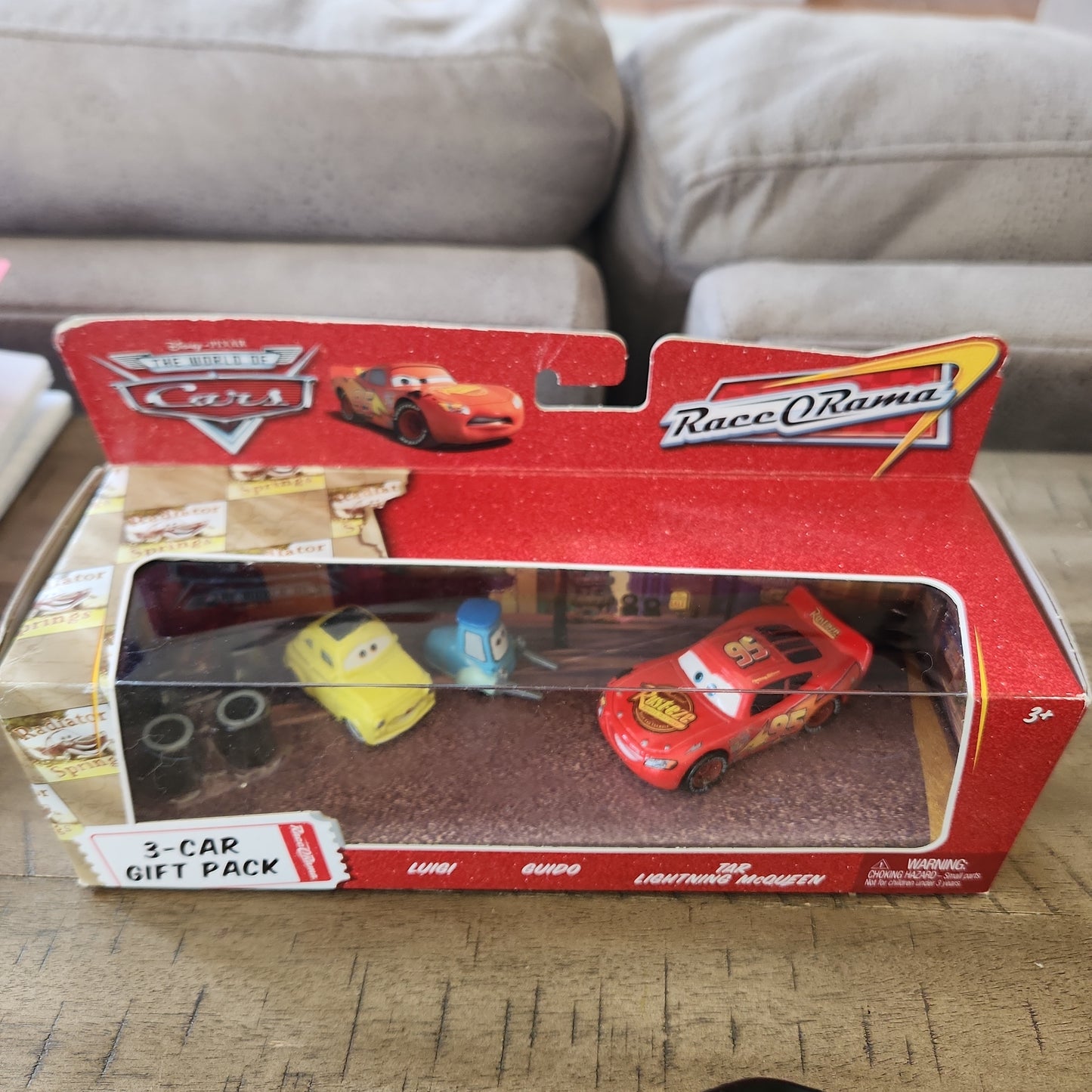 Disney Pixar Cars Race-O-Rama Luigi Guido Tar Lightning McQueen 3 Car Gift Pack