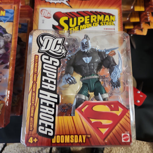 Mattel DC Super Heroes Doomsday Figure & Exclusive Superman Comic 2006