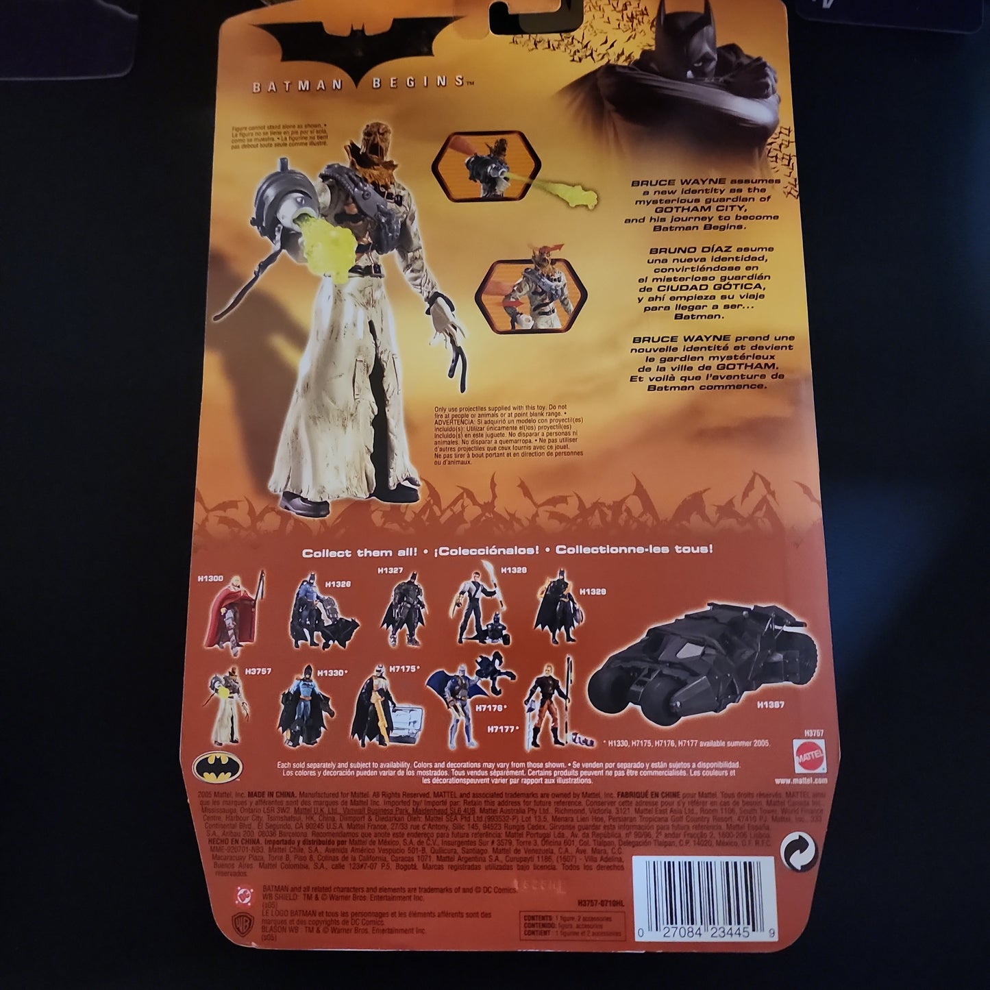 Batman Begins Skull Strike Scarecrow Mattel 2005 Action Figure NEW