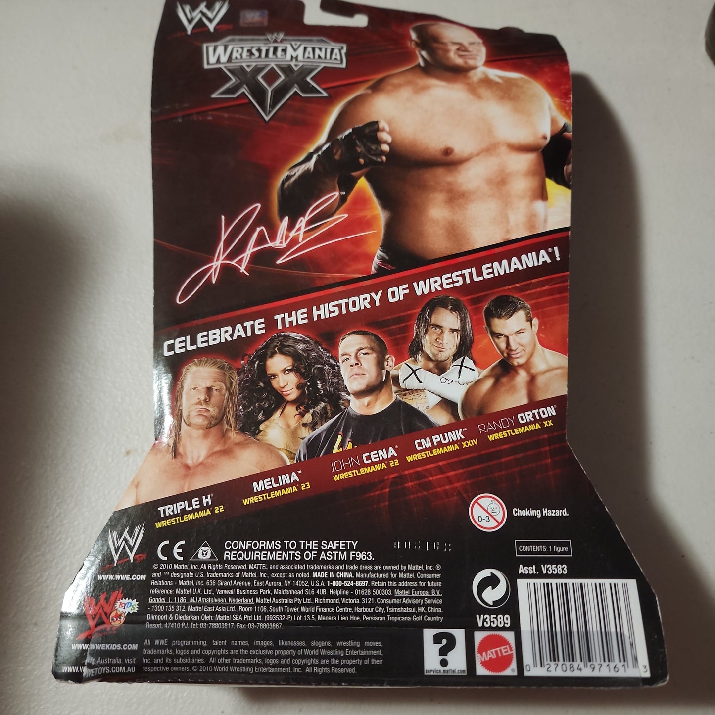 RARE WWE Kane Wrestlemania XX Heritage Series Walmart Exclusive 2010 Figure with mini poster