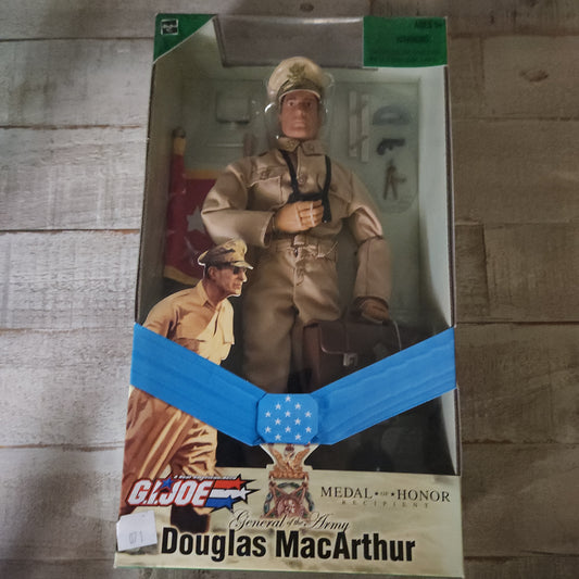 GI Joe General Douglas MacArthur Action Figure Hasbro 2003 #81963/81570Asst