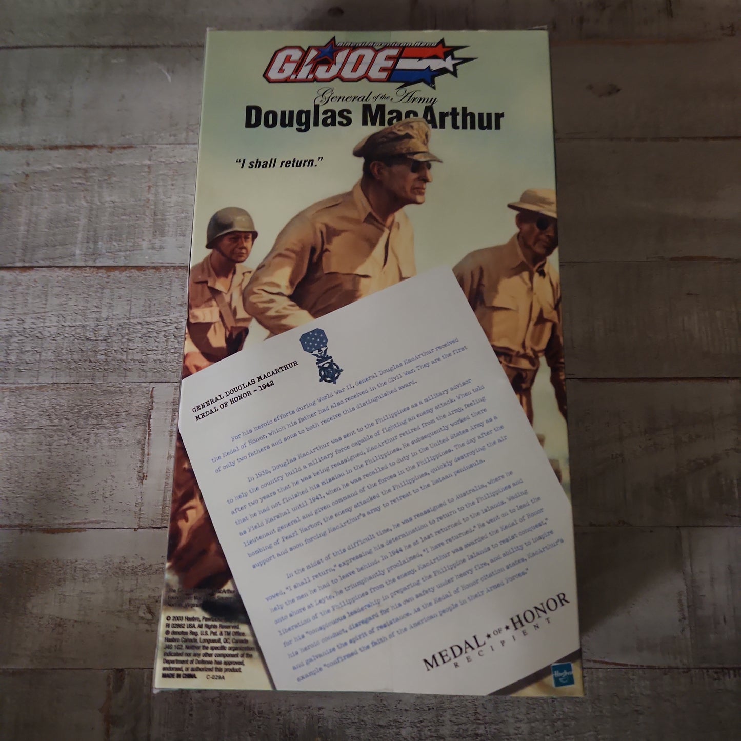 GI Joe General Douglas MacArthur Action Figure Hasbro 2003 #81963/81570Asst