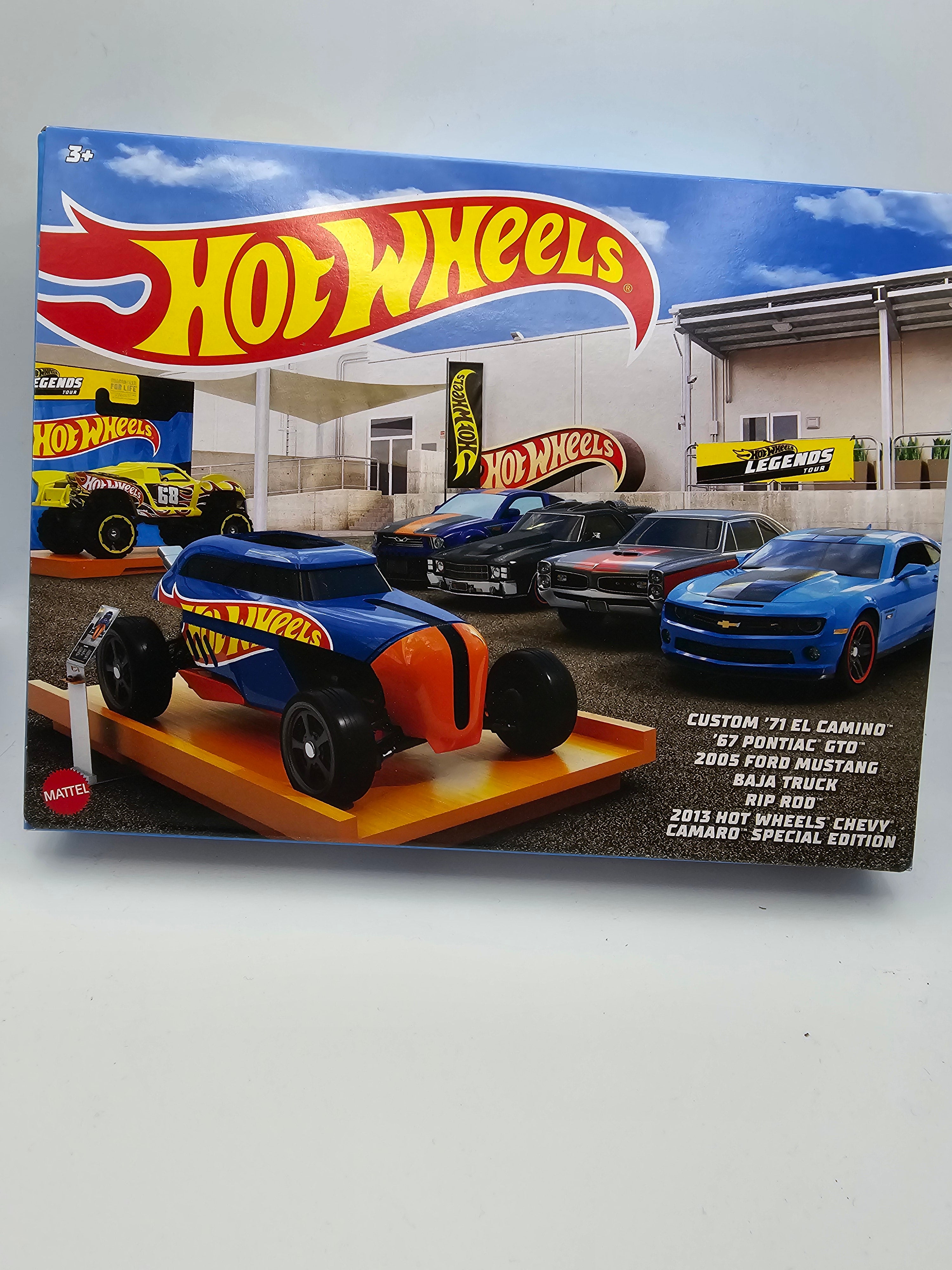 Ford Hot Wheels hotsell dealership and mustangs