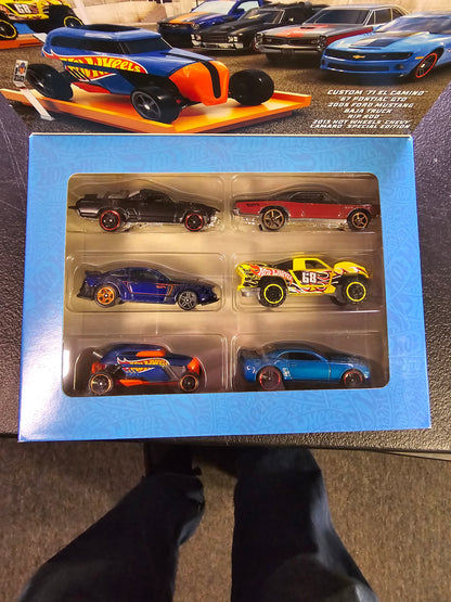 Hot Wheels Legends Tour Muscle Car Box Set of 6 Pack Camaro Mustang GTO (New)