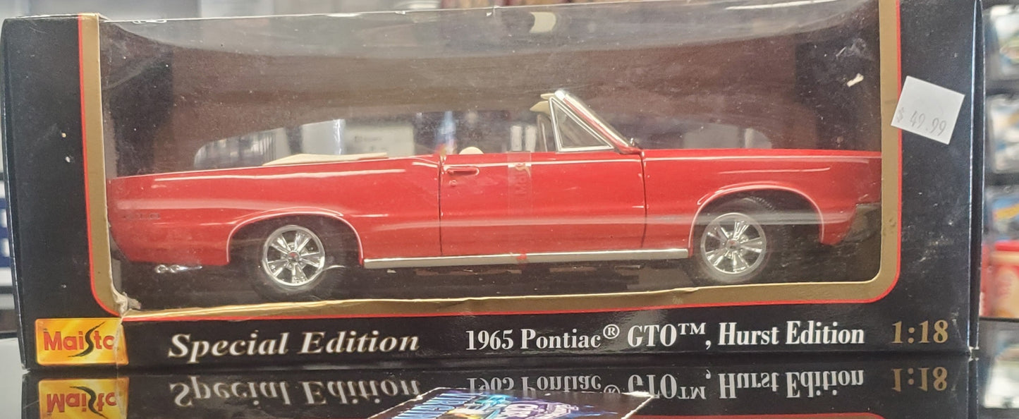 1965 Pontiac GTO Hurst Edition Special Edition 1:18 Maisto