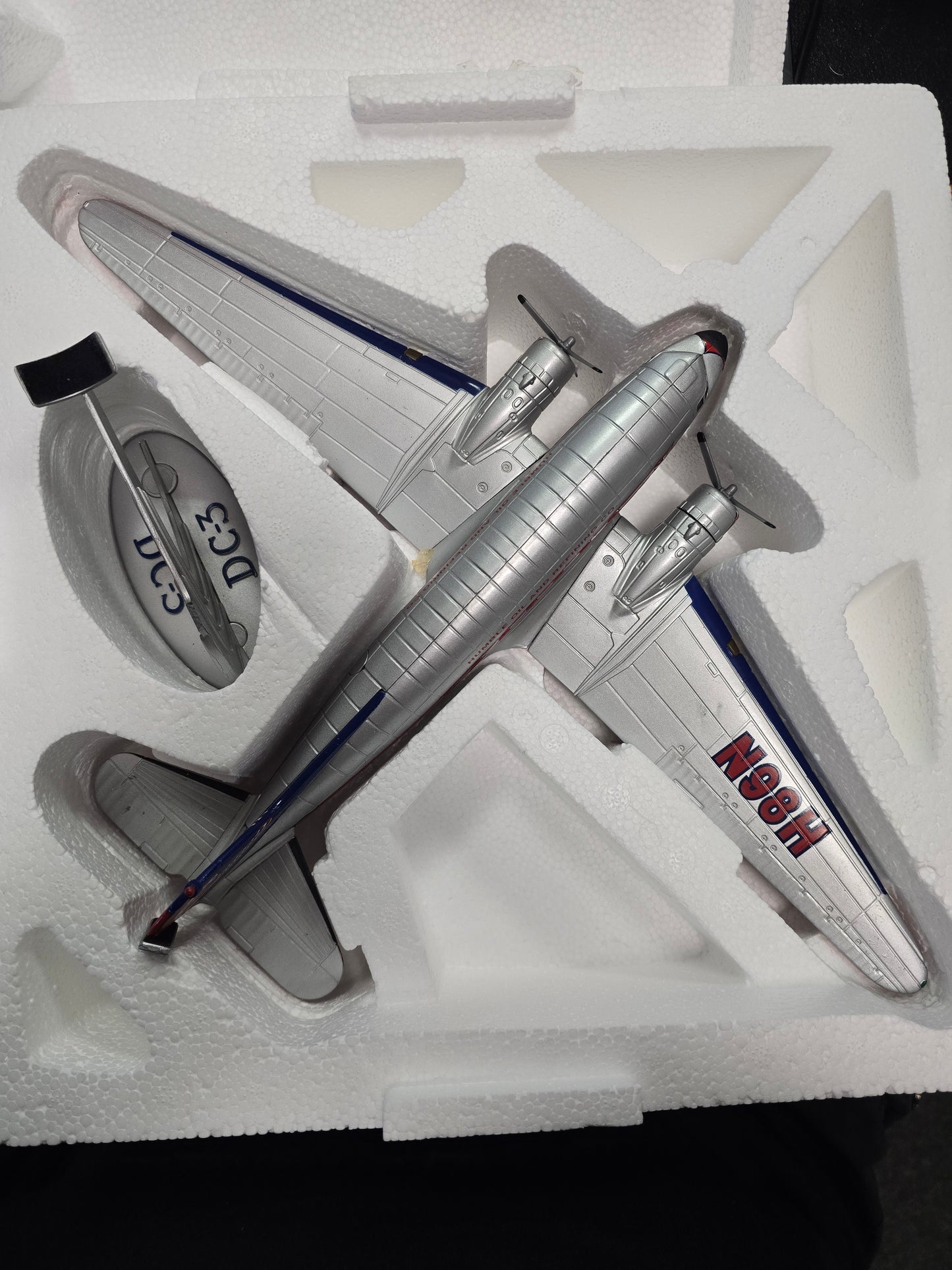 Ertl Collectibles Douglas DC-3 Humble Oil and Refining Co.