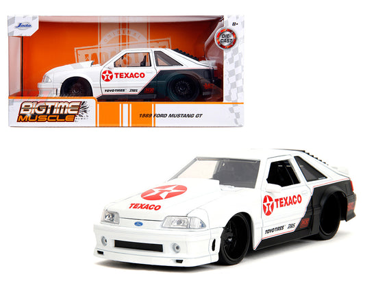 Jada 1:24 1989 Ford Mustang GT – Texaco – White/Matte Black – Bigtime Muscle