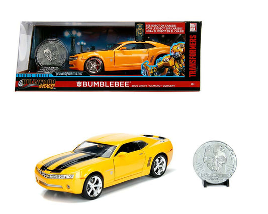 Jada 1:24 W/B Hollywood Rides Transformers Bumblebee 2006 Chevrolet Camaro Concept con moneda coleccionable