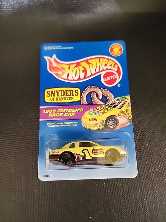 1999 Hot Wheels Snyder's Of Hanover Race Car Special Edition