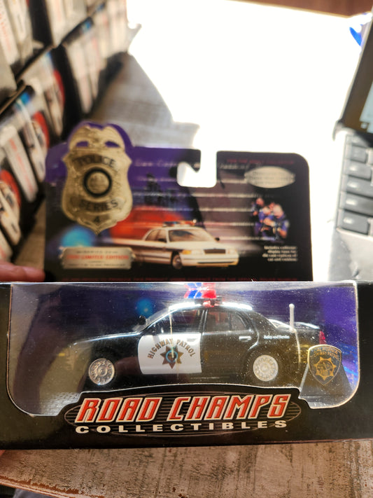 Road Champs 1999 California State Police Ford Crown Vic Police Car 1/43