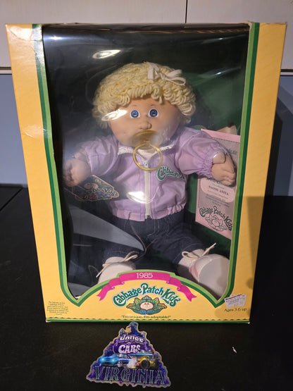 1985 Cabbage Patch Kids 3900 Naomi Anita with runners jacket VHTF Ventage