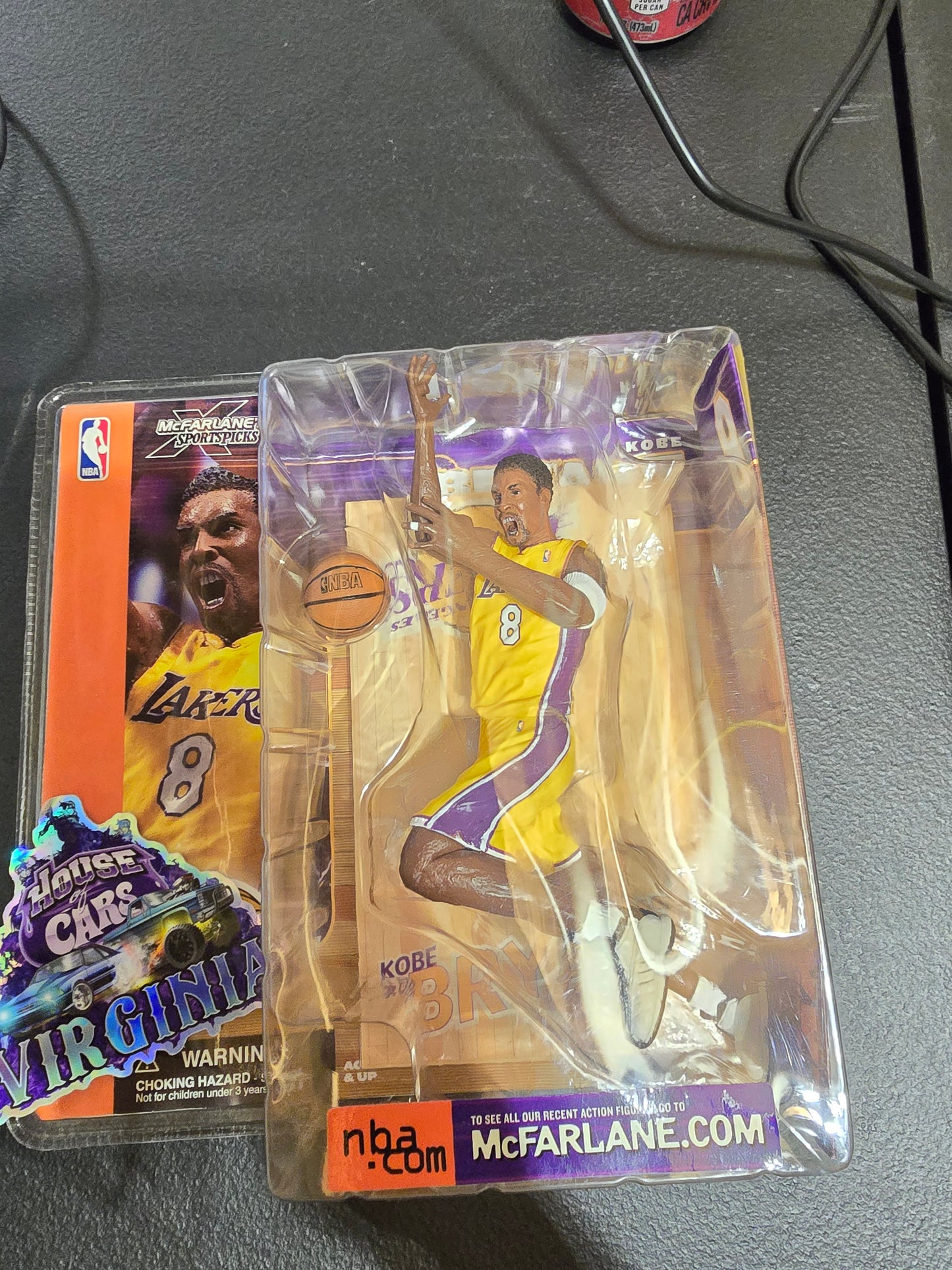 McFarlane Toys NBA Kobe Bryant Series 1 Los Angeles Lakers Basketball Figure