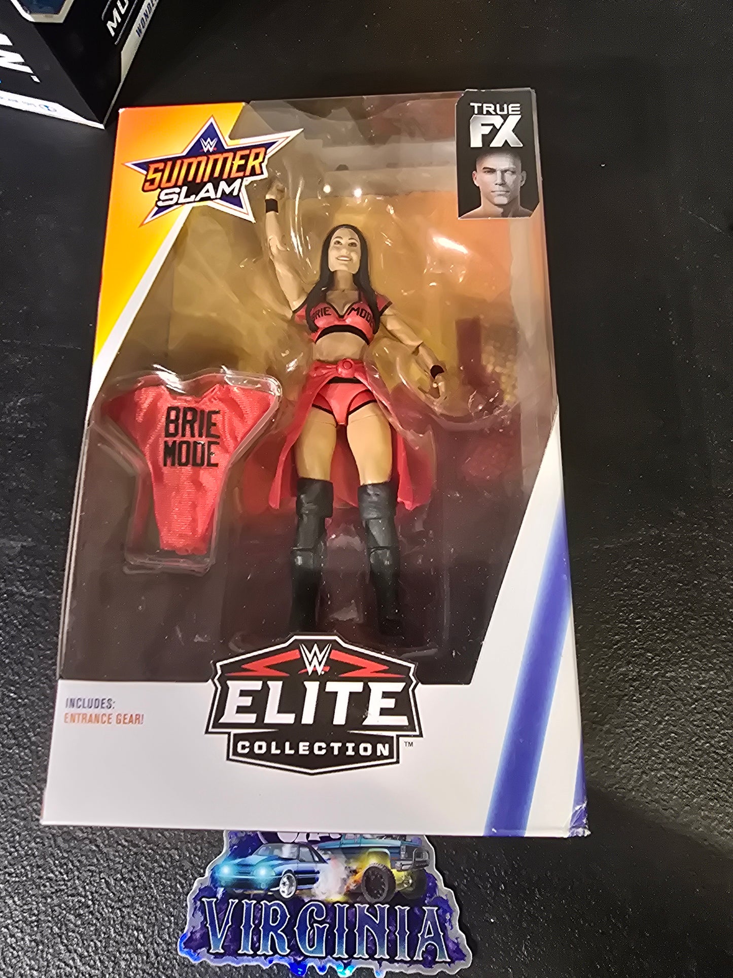 WWE Summer Slam Elite Collection BRIE BELLA Figure w/Entrance Gear! Series #68