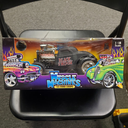 Muscle Machines '33 Ford Coupe 1/18 - Black Widow