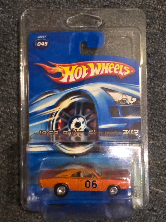 Dukes of Hazard 2006 SUPER TREASURE T-HUNT Hot Wheels 1969 DODGE CHARGER 045