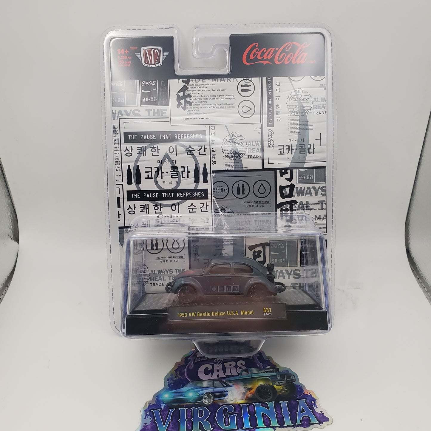 M2 Machines 1:64 Coca-Cola 2024 1953 VW Beetle Deluxe USA Model