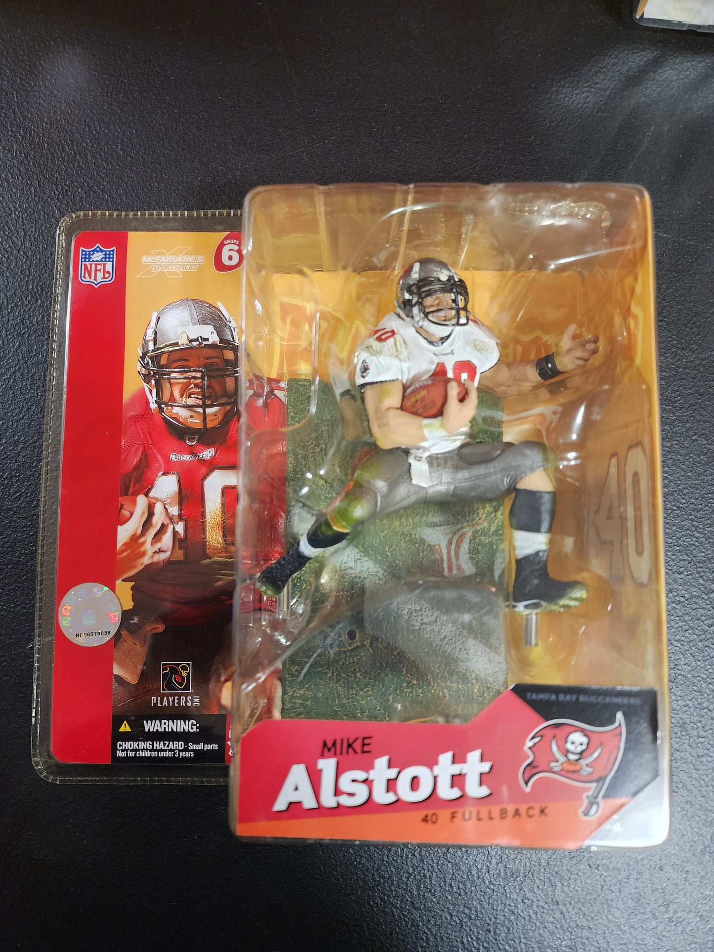 Mike Alstott McFarlane Series 6 NFL Tampa Bay Buccaneers 2003