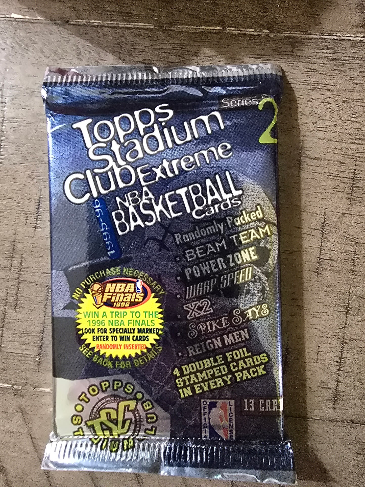 1995-96 Topps Stadium Club Extreme NBA Basketball Series 2 Sealed Pack