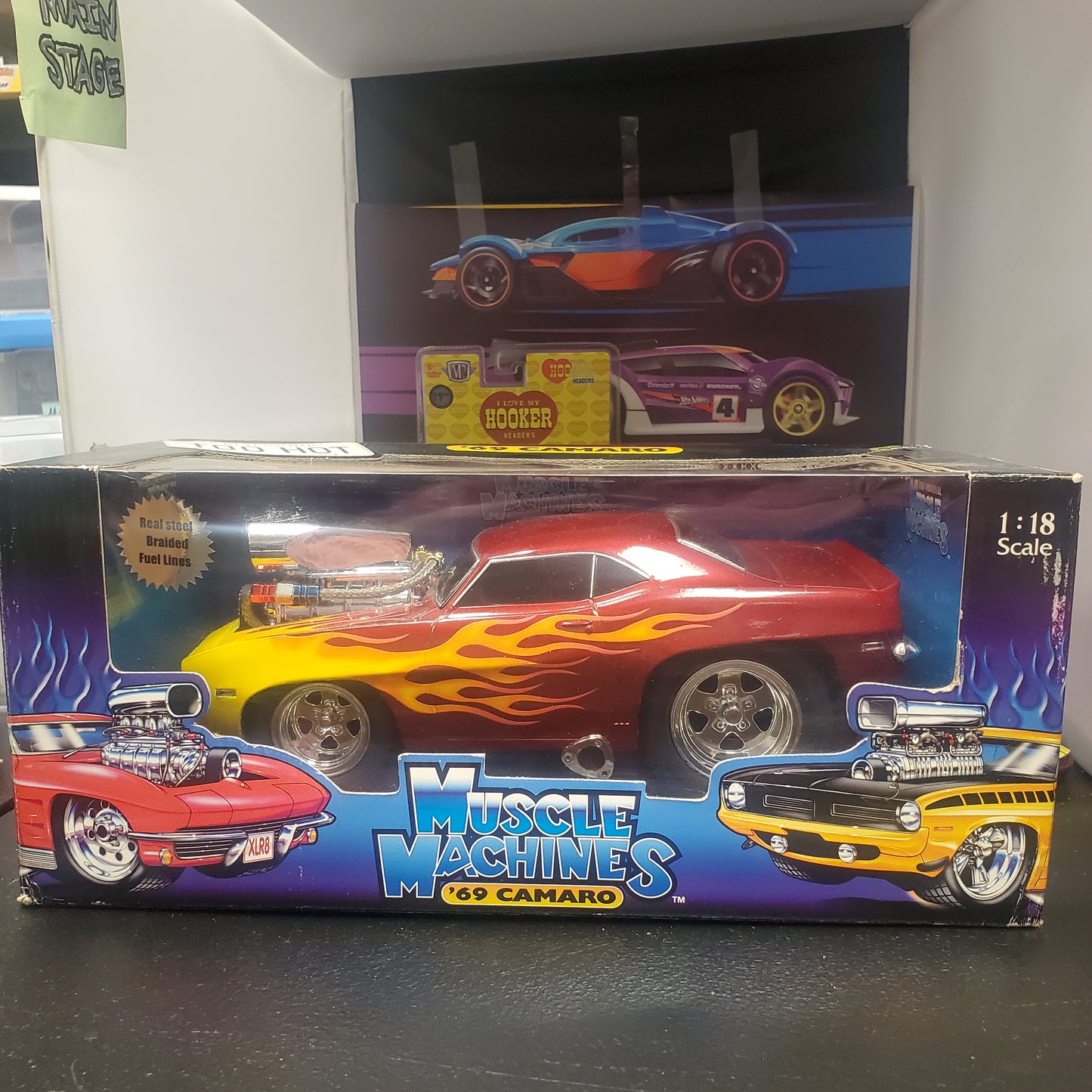 Muscle Machines 1:18 '69 Camaro - Red with Flames