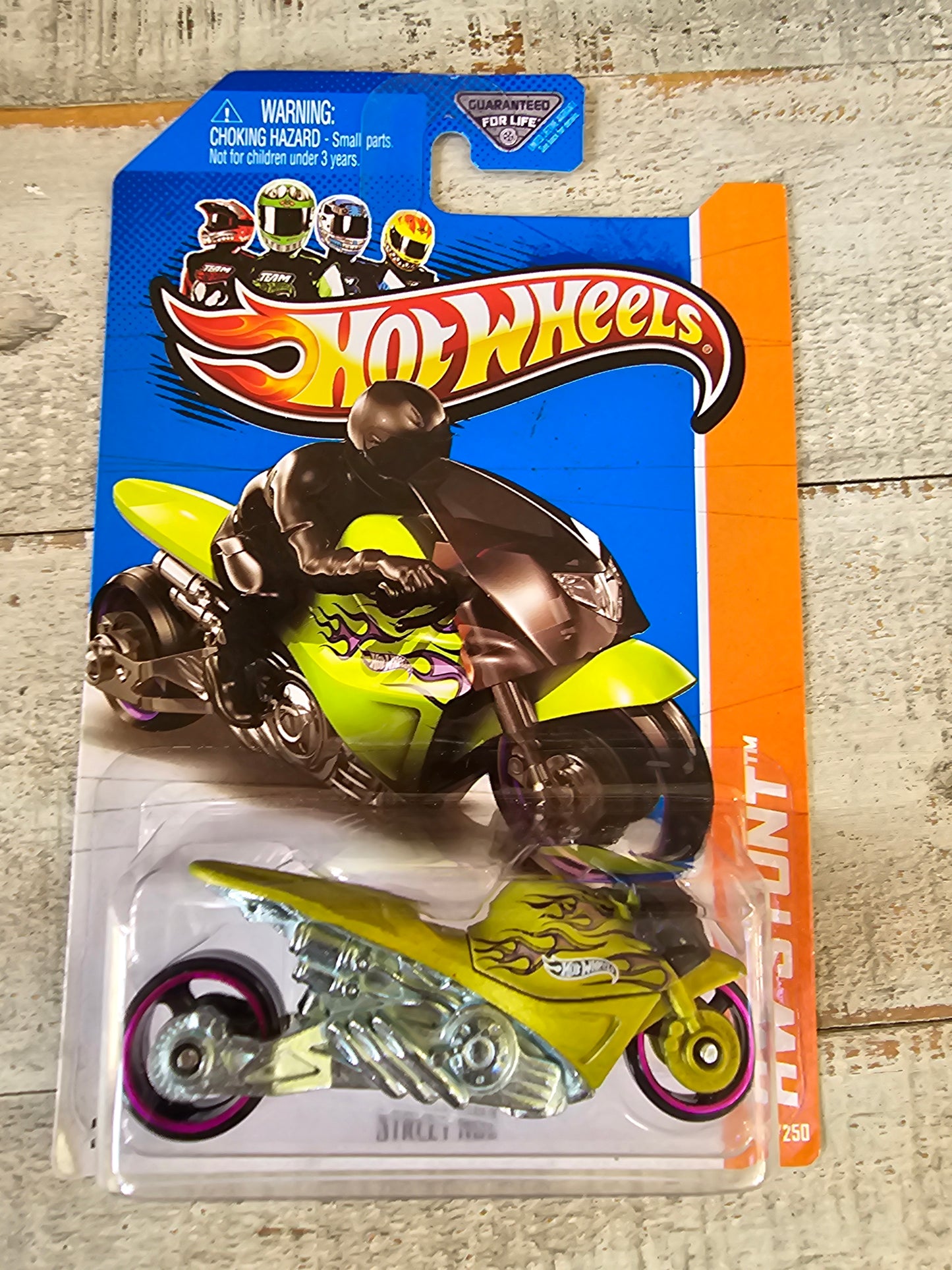 2013 Hot Wheels STREET NOZ HW Stunt Satin Lime Green HW Moto 1:64 #100 Ll Mainline