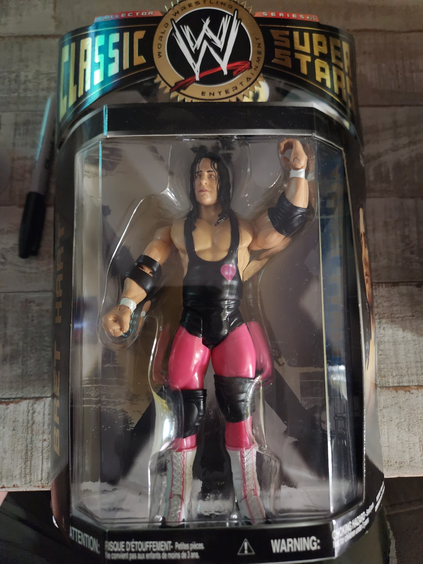 BRET HART CLASSIC SUPERSTARS SERIES 26 WWE WRESTLING ACTION FIGURE