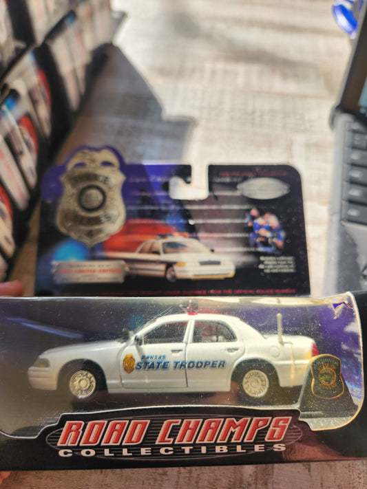 Road Champs 1999 Kansas State Police Ford Crown Vic Police Car 1/43