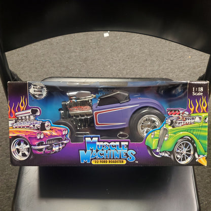 Muscle machines 1/18 '32 Ford Roadster Purple 029