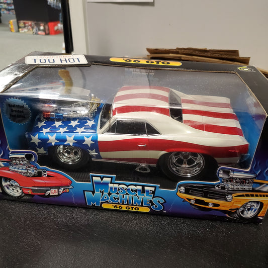 2002 Muscle Machines '57 Chevy (patriotic) 1:18 Scale car