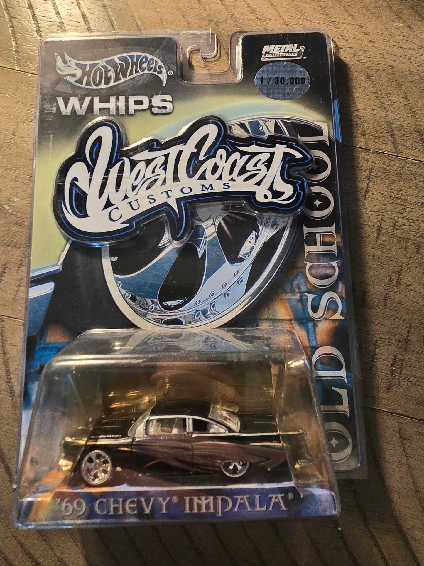 Hot Wheels Whips '69 Chevy Impala Aduana de la Costa Oeste 1/30000 Negro