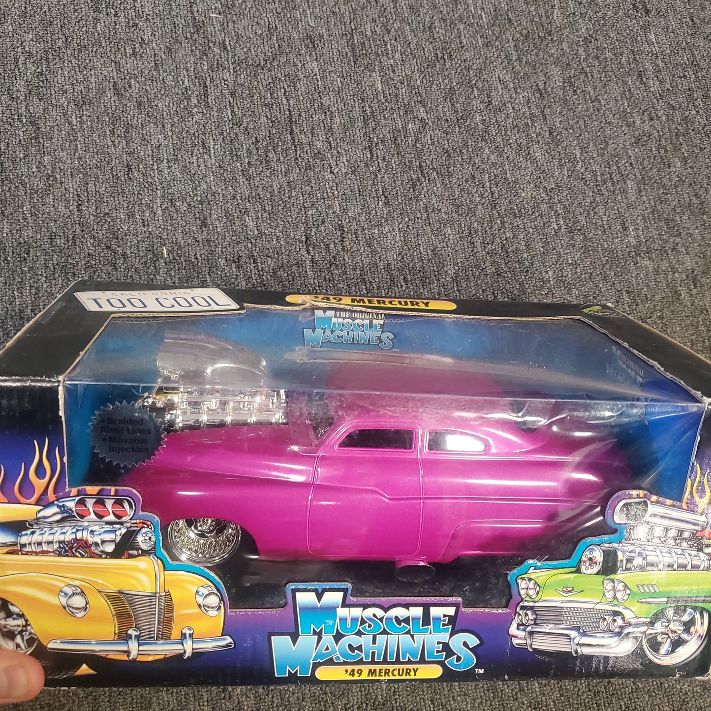 MUSCLE MACHINES '49 MERCURY 1/18 HEAVY DIE CAST #71169 Fushia