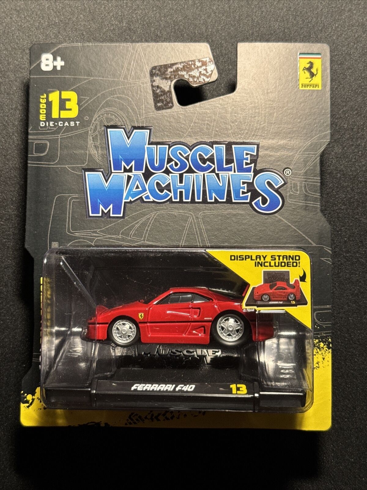 Muscle Machines Ferrari F40 Rojo 1:64