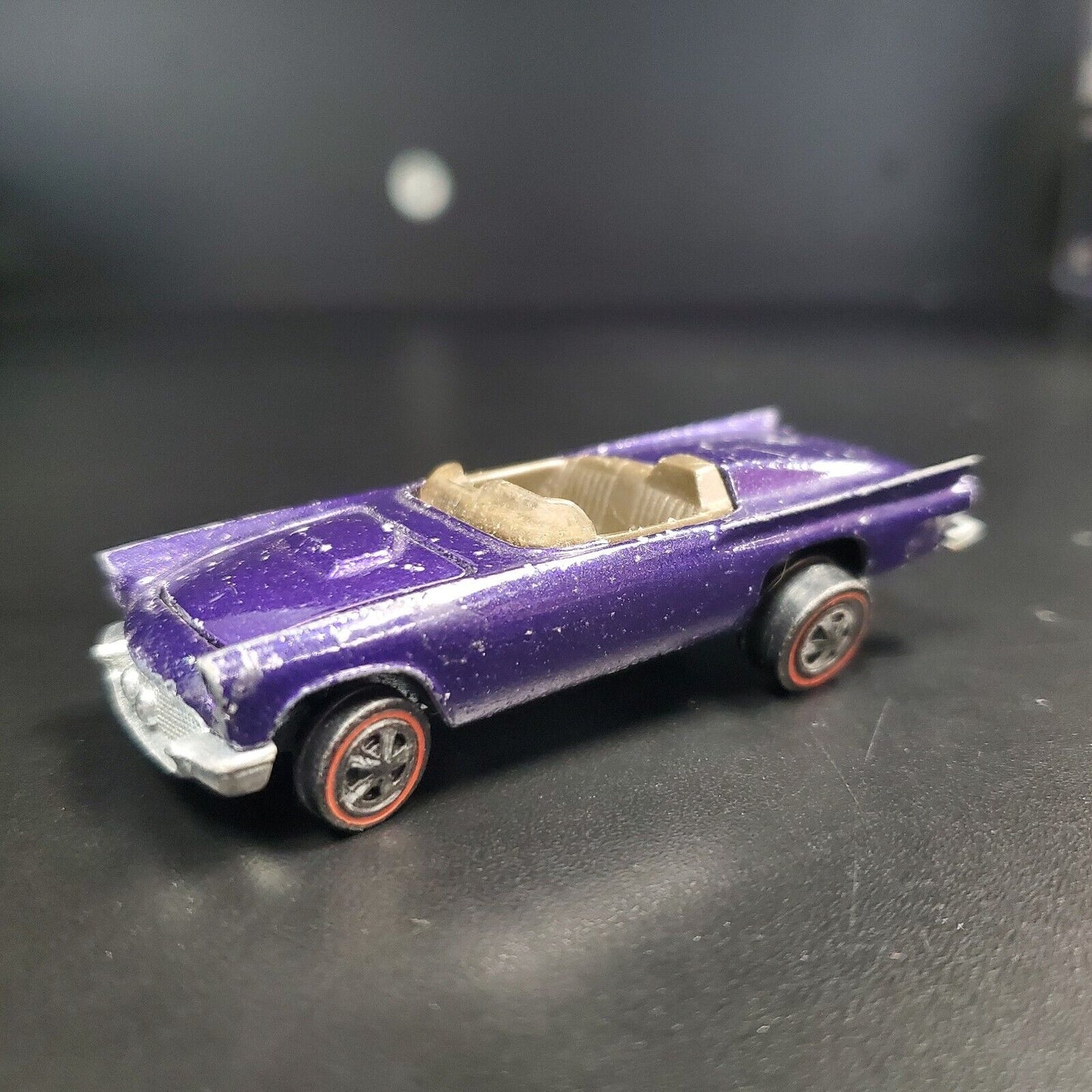 Hot Wheels Redline 1968 Classic 57 T-Bird PURPLE w/brown interior Unrestored Original Loose Car