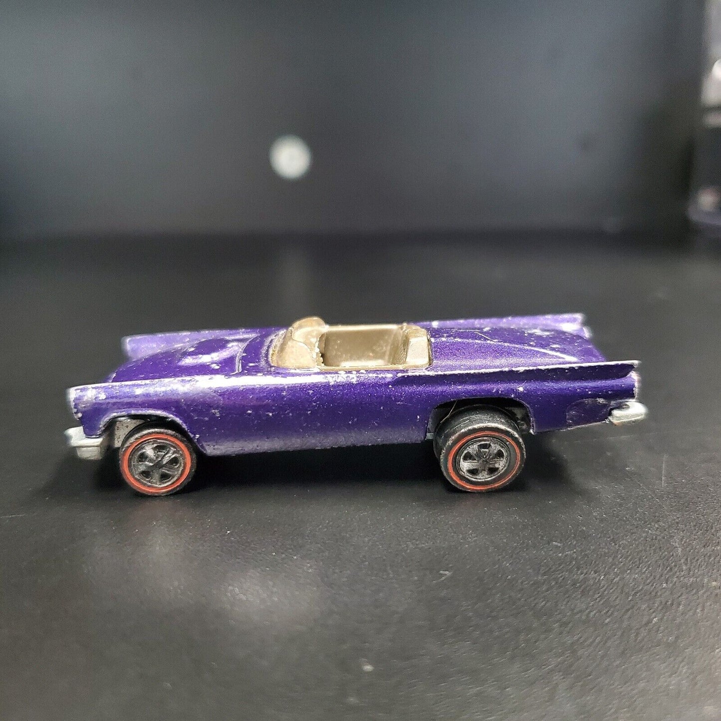 Hot Wheels Redline 1968 Classic 57 T-Bird PURPLE w/brown interior Unrestored Original Loose Car