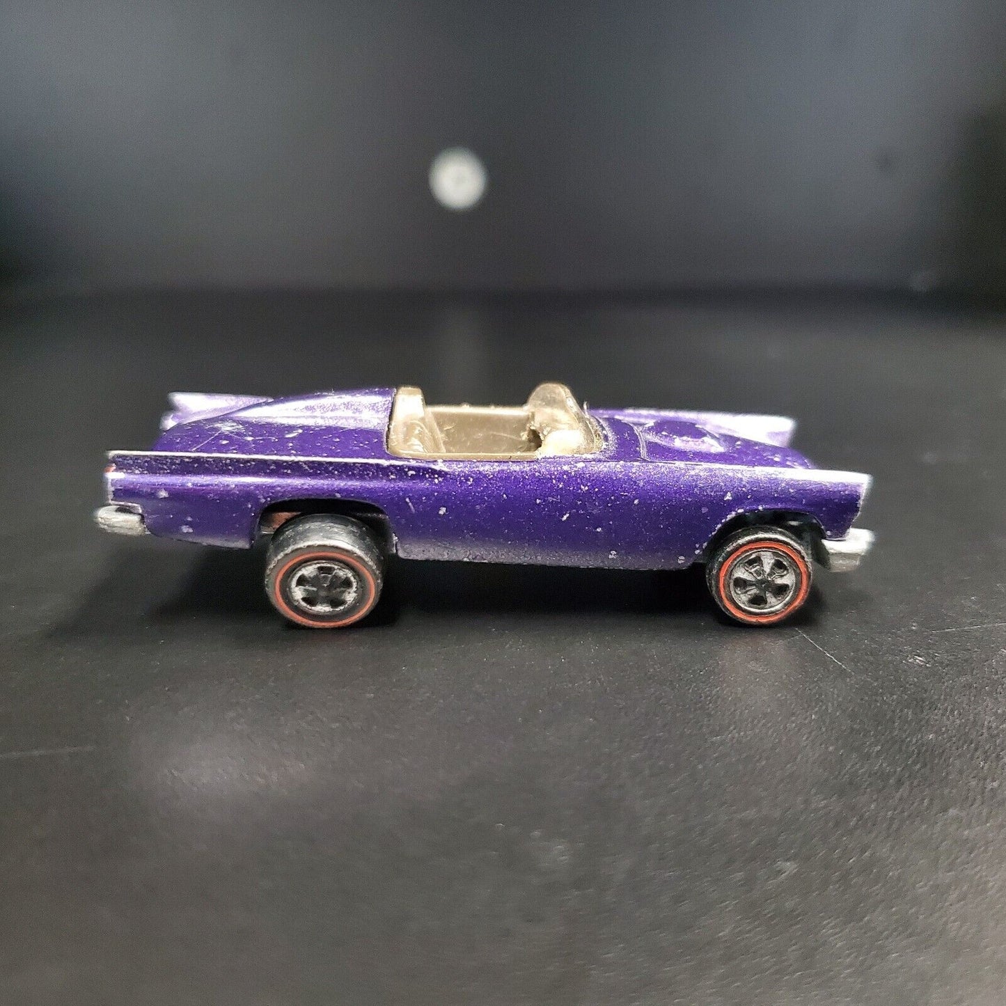 Hot Wheels Redline 1968 Classic 57 T-Bird PURPLE w/brown interior Unrestored Original Loose Car