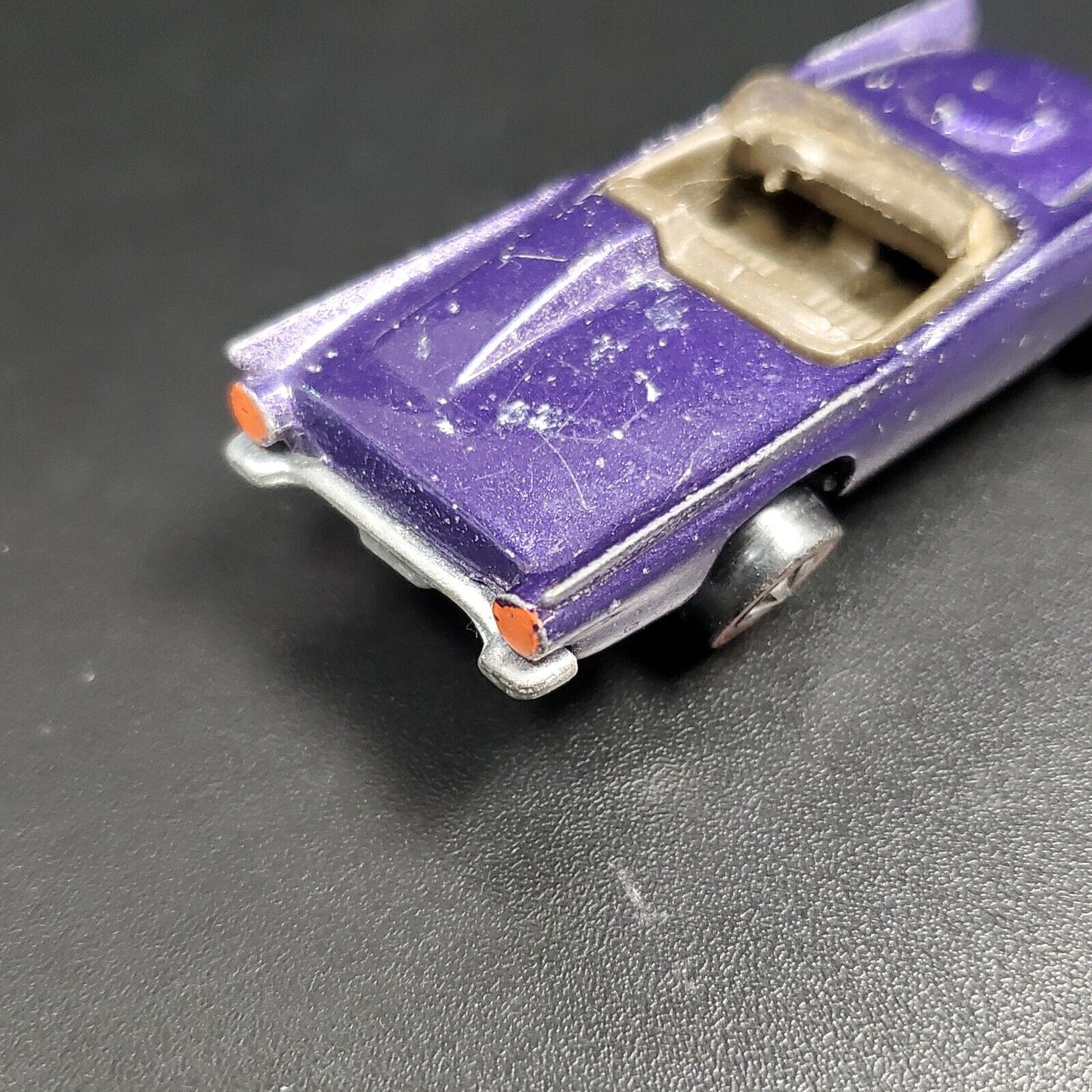 Hot Wheels Redline 1968 Classic 57 T-Bird PURPLE w/brown interior Unrestored Original Loose Car