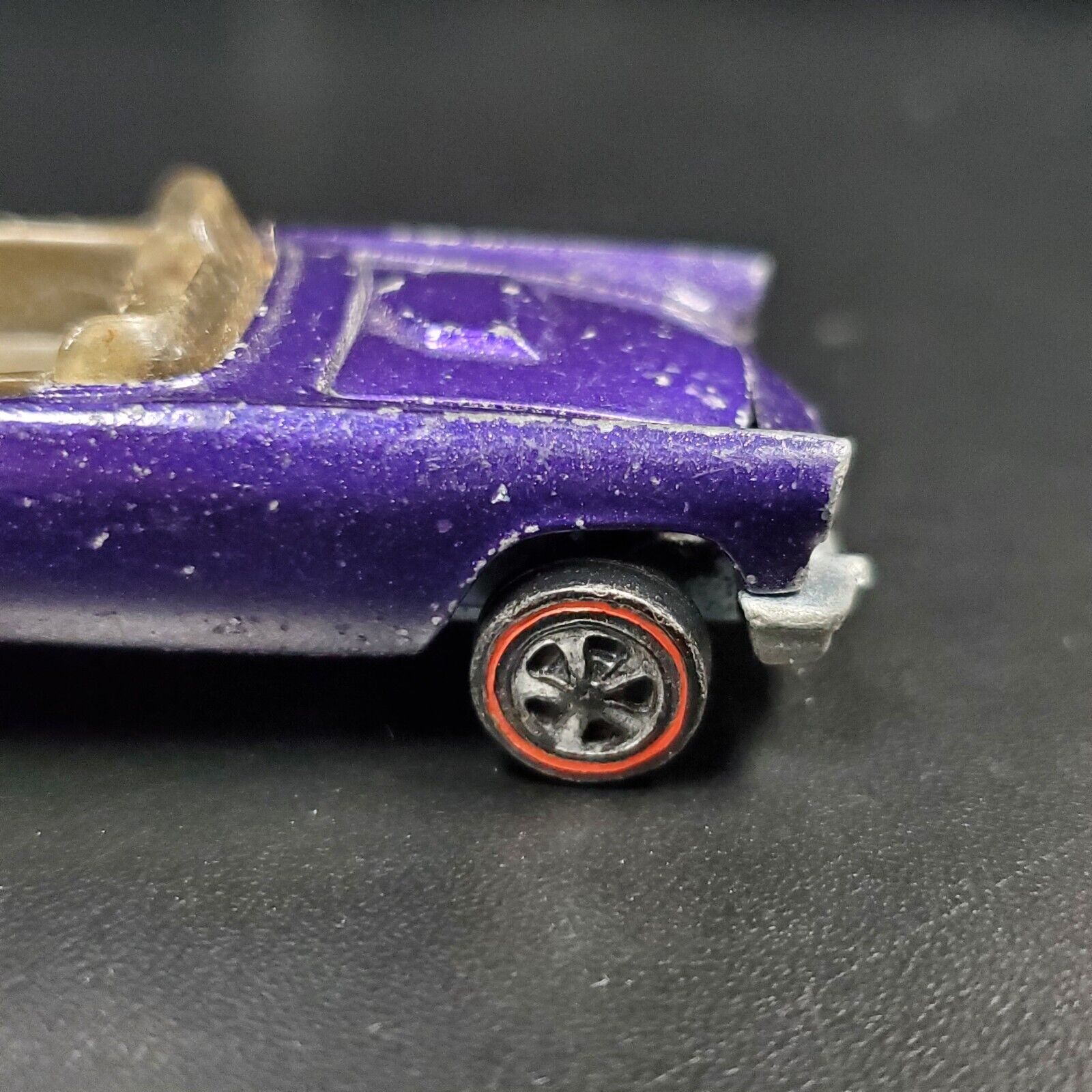 Hot Wheels Redline Classic 2024 '57 T-bird