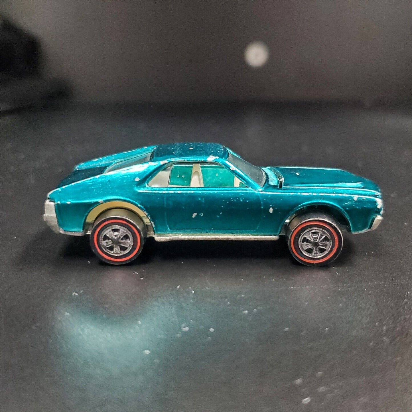 Vintage 1968 Hot Wheels Redline CUSTOM AMX Aqua Verde Crema/Interior blanco