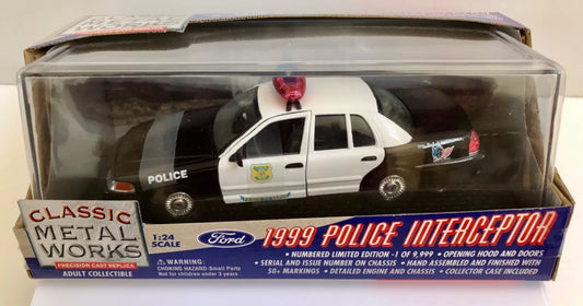 Classic Metal Works 1999 Police Interceptor Cleveland City Police diecast, 1/24