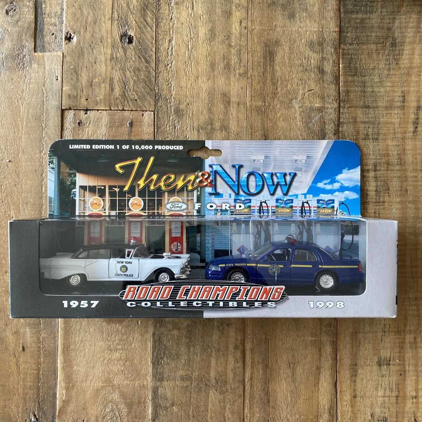 Road Champions Then & Now 1:43 Scale 1957 & 1998 Ford NEW