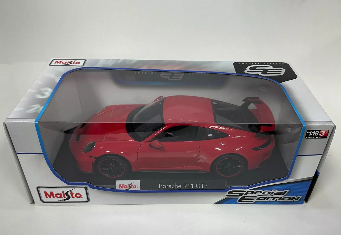 Maisto 1/18 Porsche 911 GT3 Red New in Box