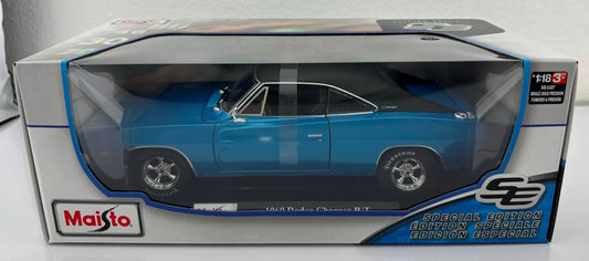 Maisto "1969 Dodge Charger R/T". Blue. Diecast. 1:18 scale. SE